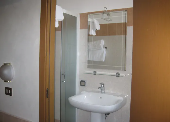 Bel Sit Hotel 2*
