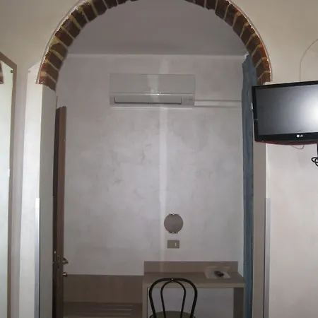Bel Sit Hotel 2*